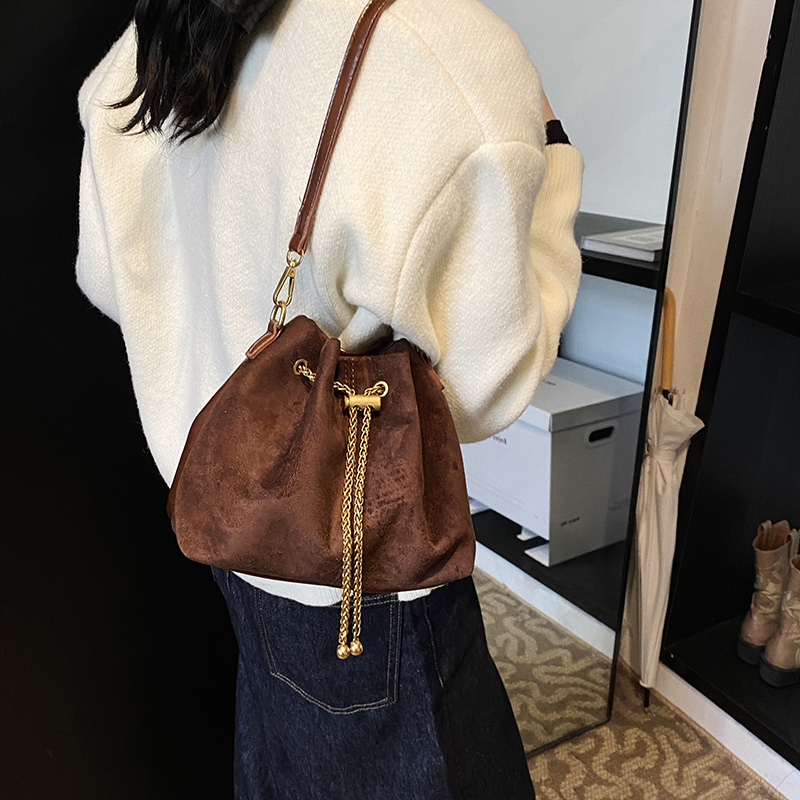 Soft Commuting Crossbody Bags  - огляд і ціна Bucket Bag Suede