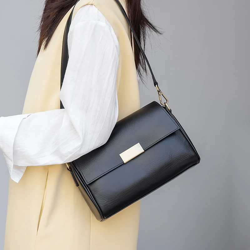Cow Leather Women's Shoulder B - огляд і ціна Luxury Bags China Wholesale