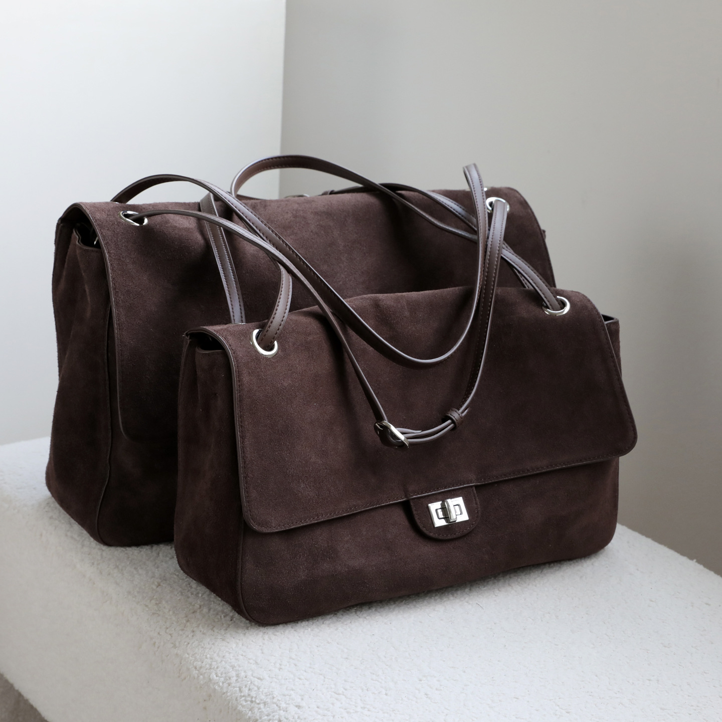 Autumn Winter Frosted Cowhide  - огляд і ціна Luxury Bags Goyard