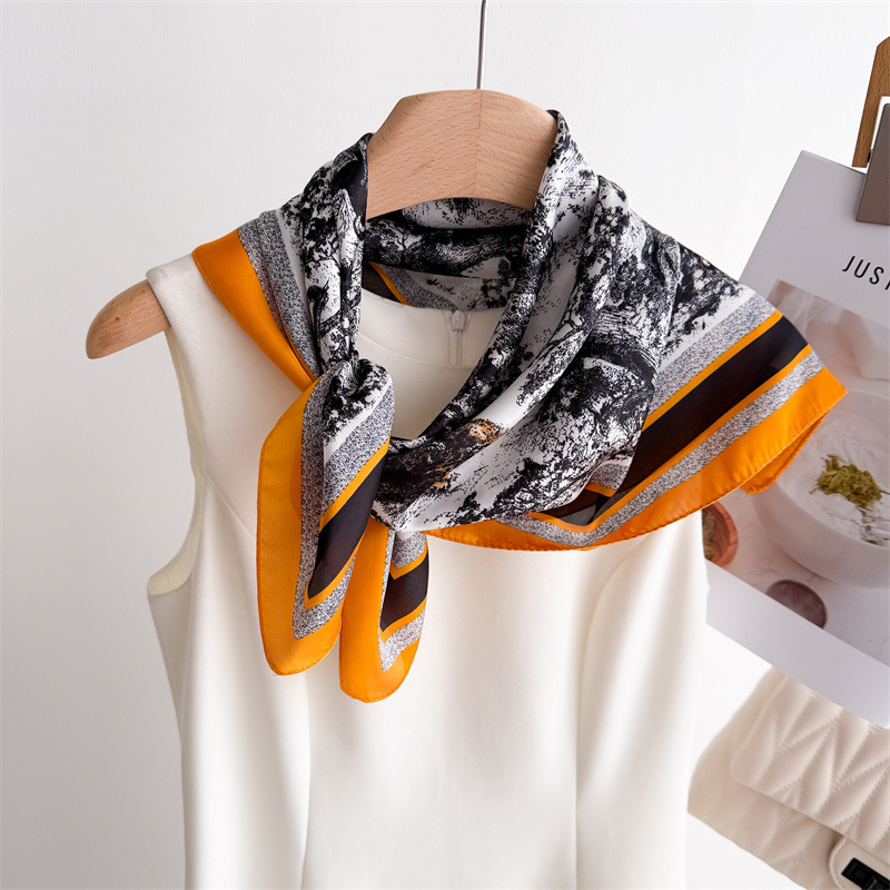 Luxury Jungle Printed Scarves  - огляд і ціна Luxury Bags China Wholesale